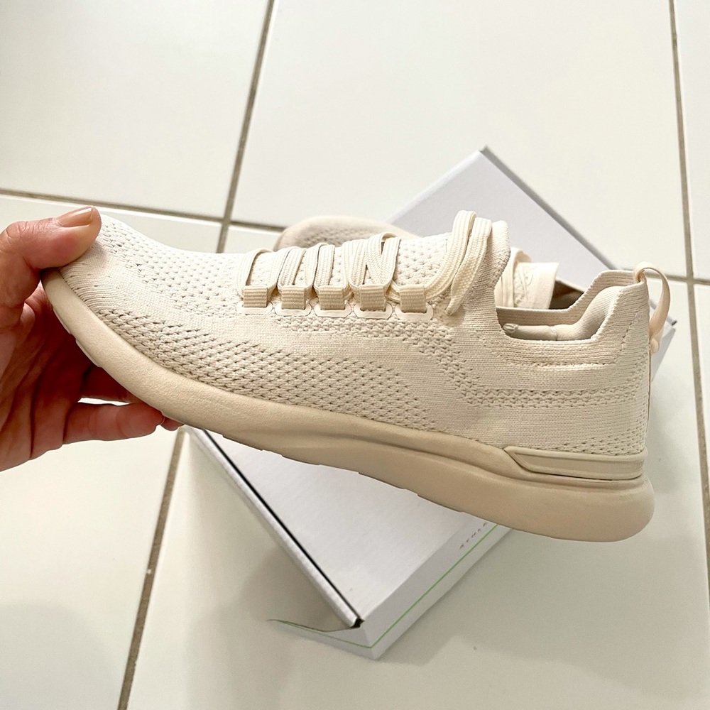 APL Women Sneakers